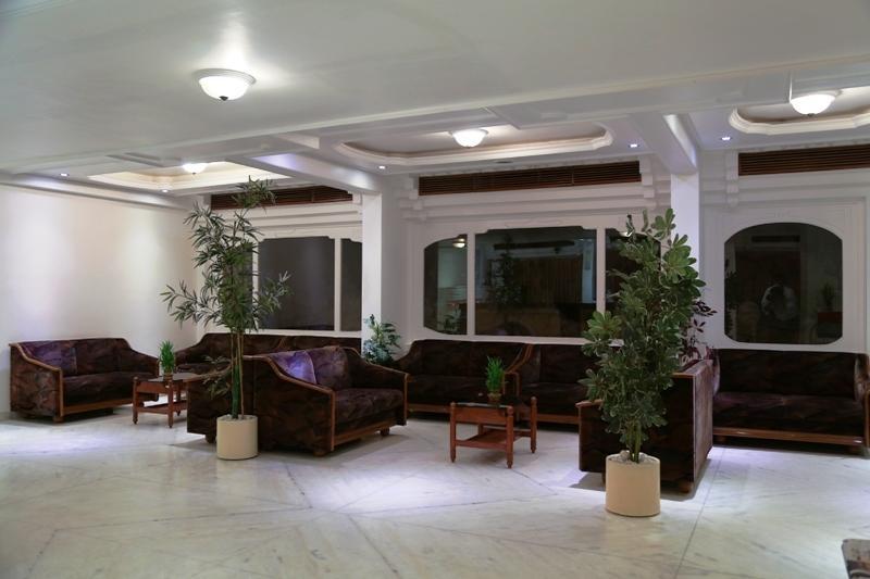 Golden Plaza Ξενοδοχείο Αχμπανταμπάντ Εξωτερικό φωτογραφία