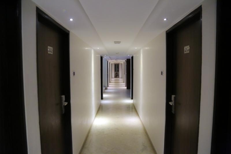 Golden Plaza Ξενοδοχείο Αχμπανταμπάντ Εξωτερικό φωτογραφία
